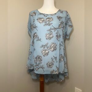 Torrid Size 1 Rose Pattern Light Weight Blouse #floral